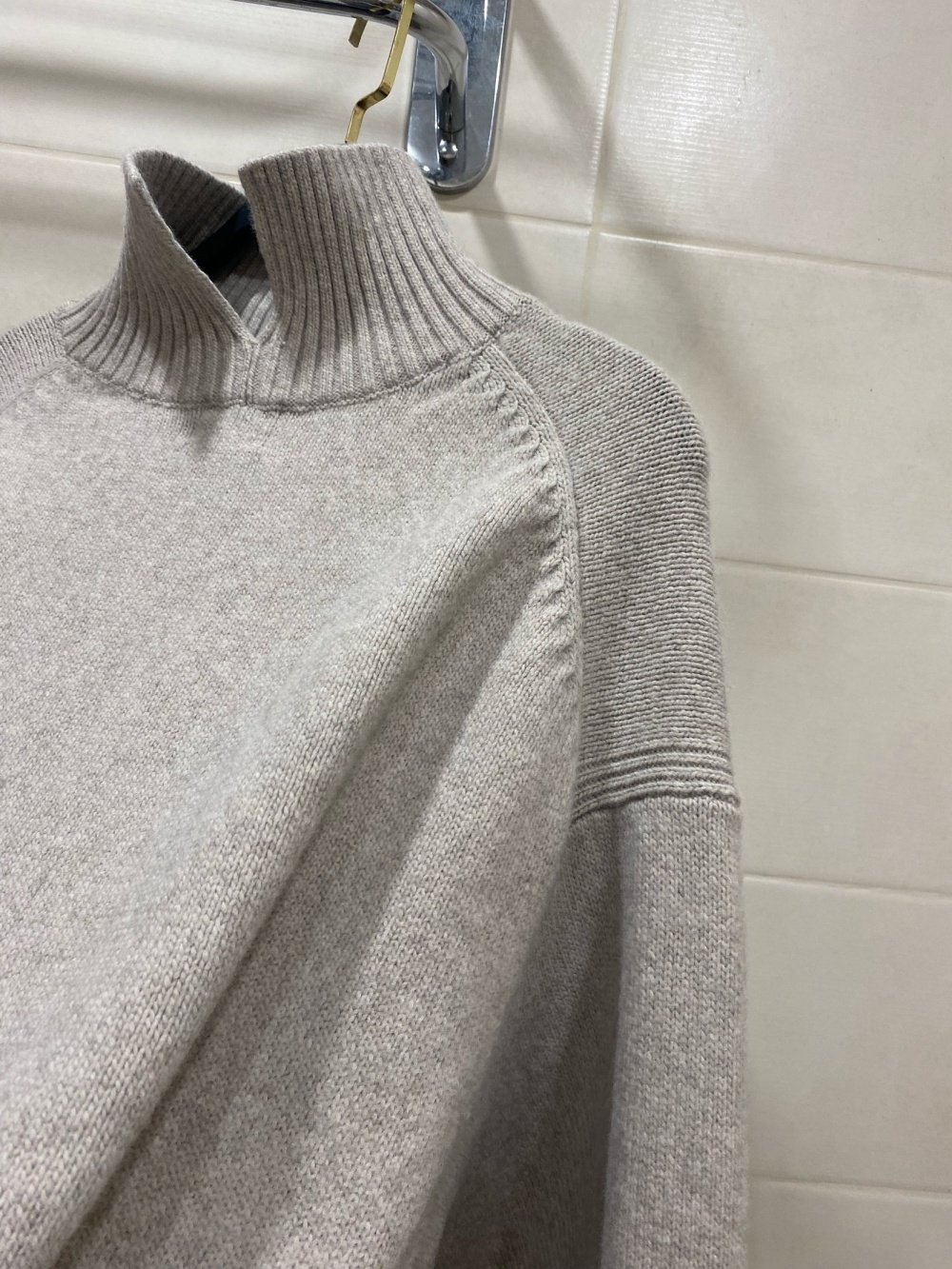 Свитер H&M Turtleneck.Размер Евр. XXL. Оверсайз.