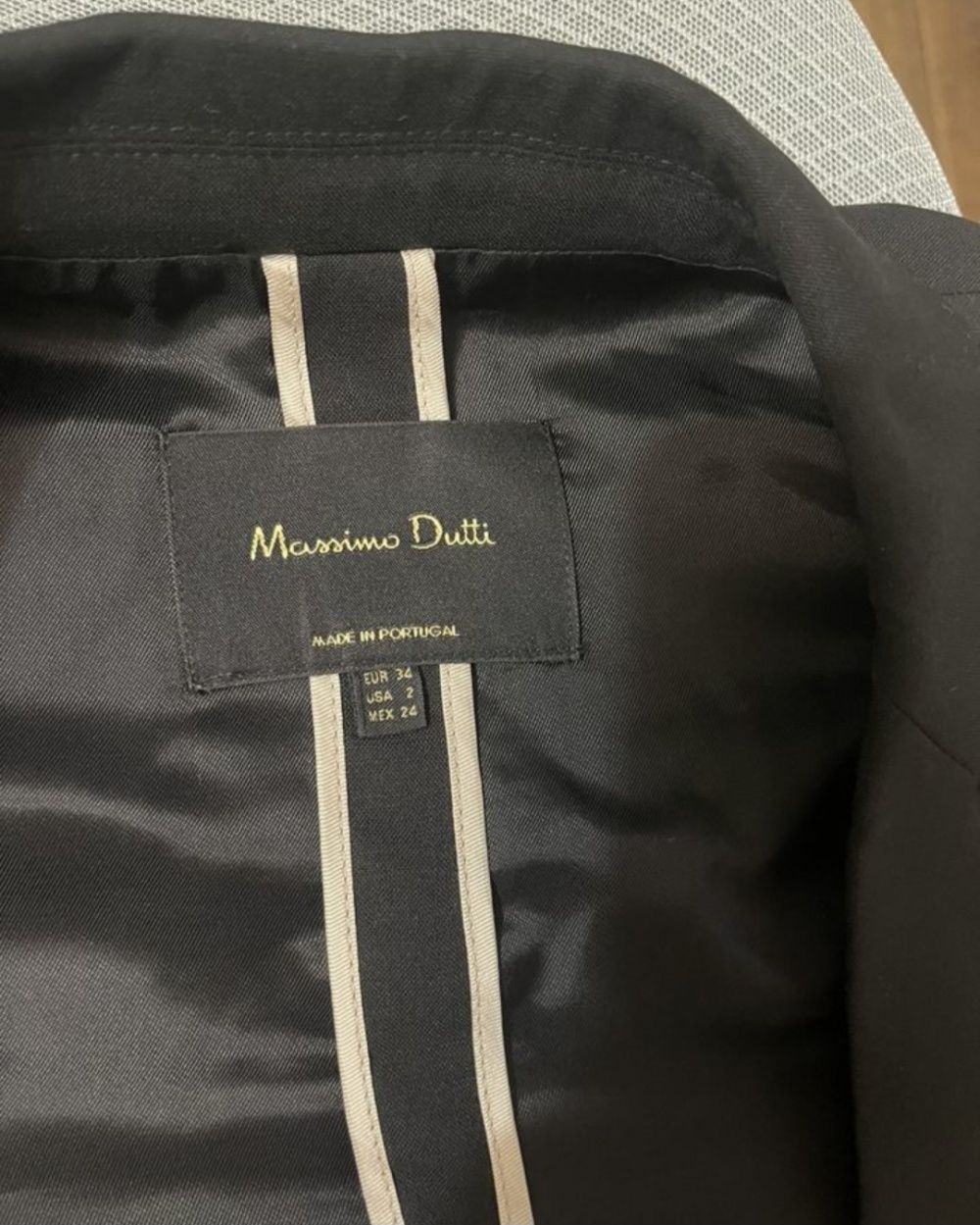 Пиджак(блейзер) MASSIMO DUTTI , р. EUR 34