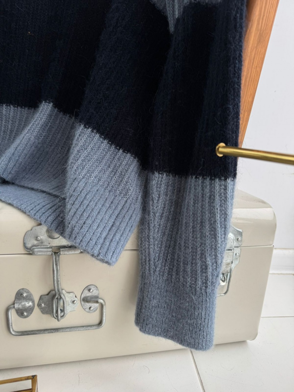 Свитер Tommy Hilfiger размер М