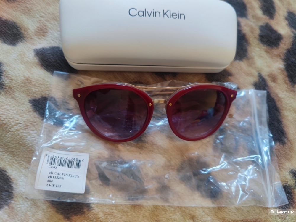 Очки солнцезащитные Calvin Klein