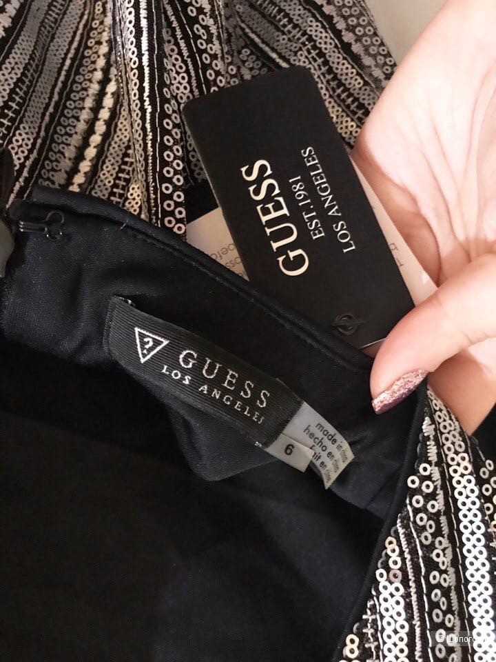 Платье от Guess М