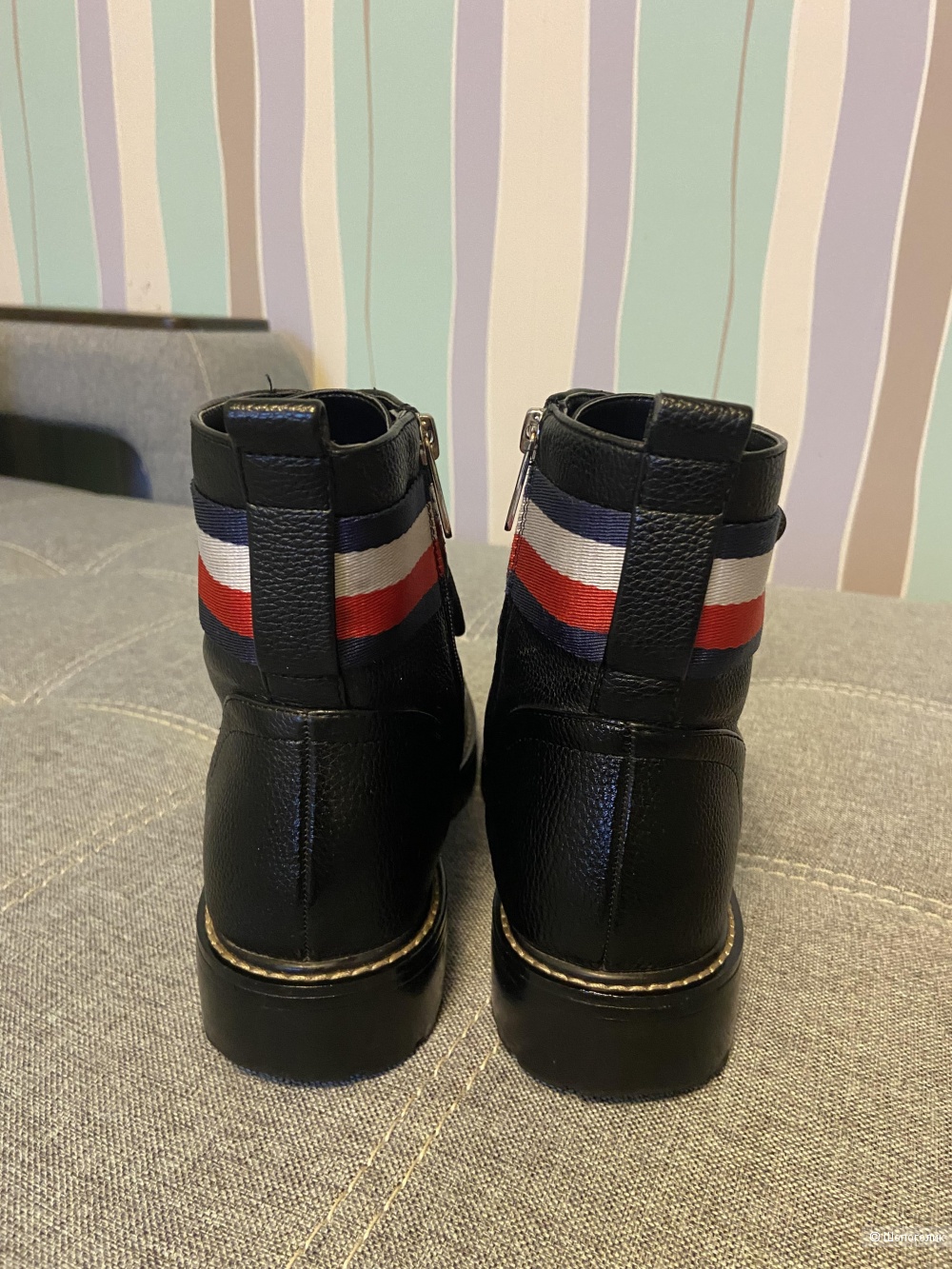 Ботинки  tommy hilfiger 37,5-38 размер