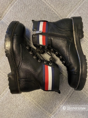 Ботинки  tommy hilfiger 37,5-38 размер