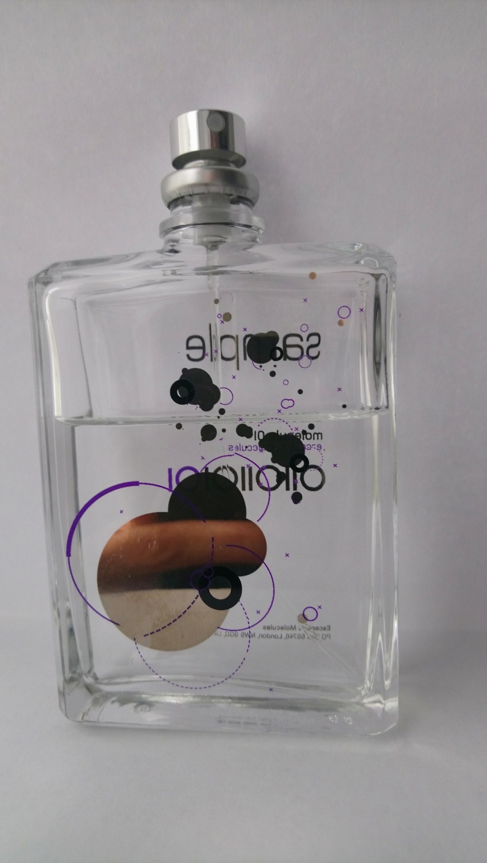 Escentric Molecules, Molecule 01