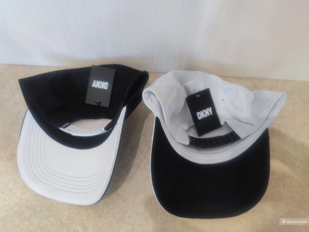 Бейсболка DKNY