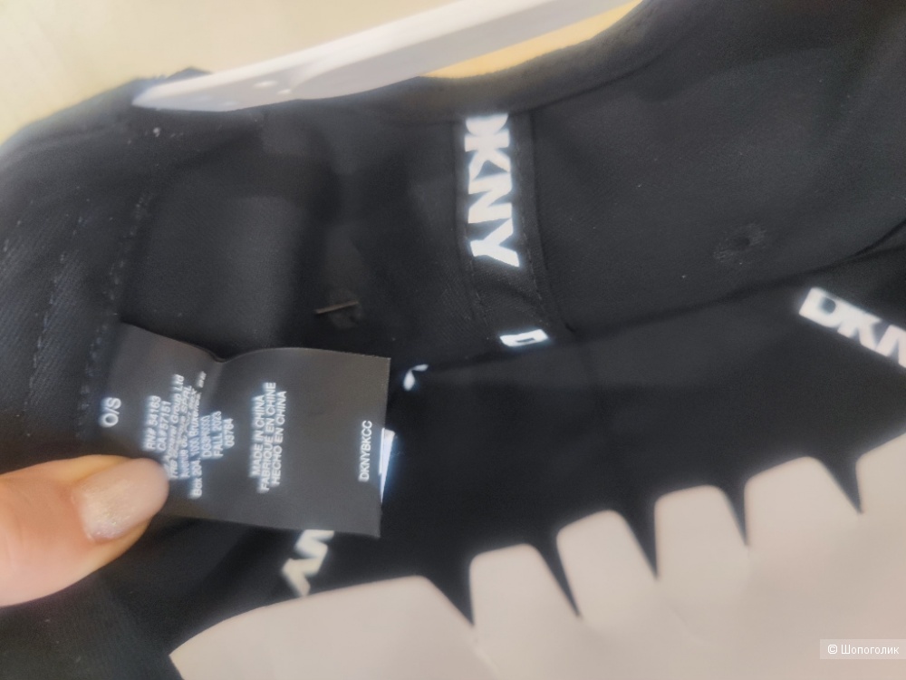 Бейсболка DKNY