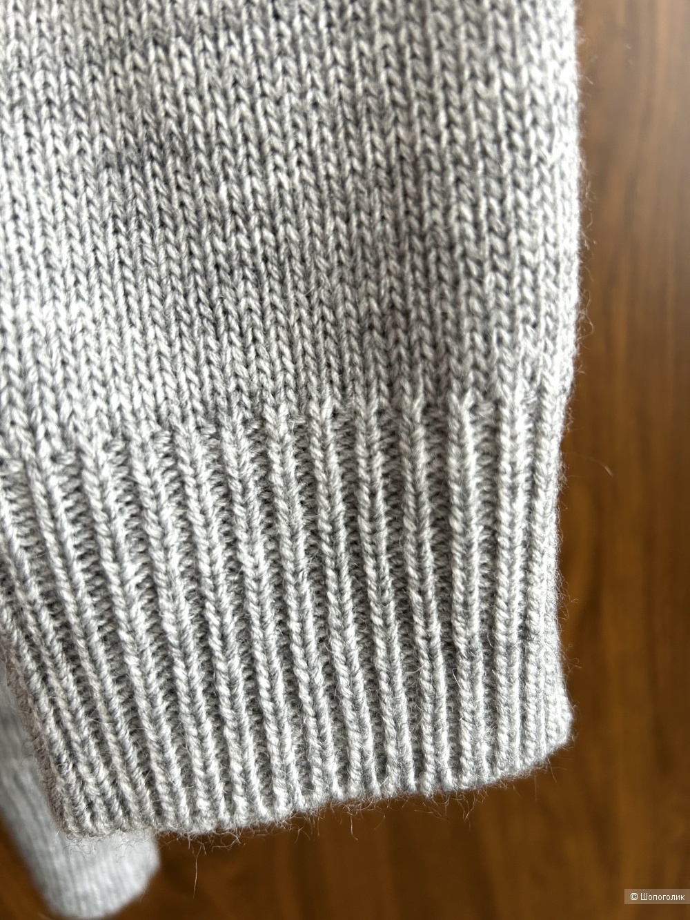 Свитер Le Streghe. IT TU (42/44/46 RU)