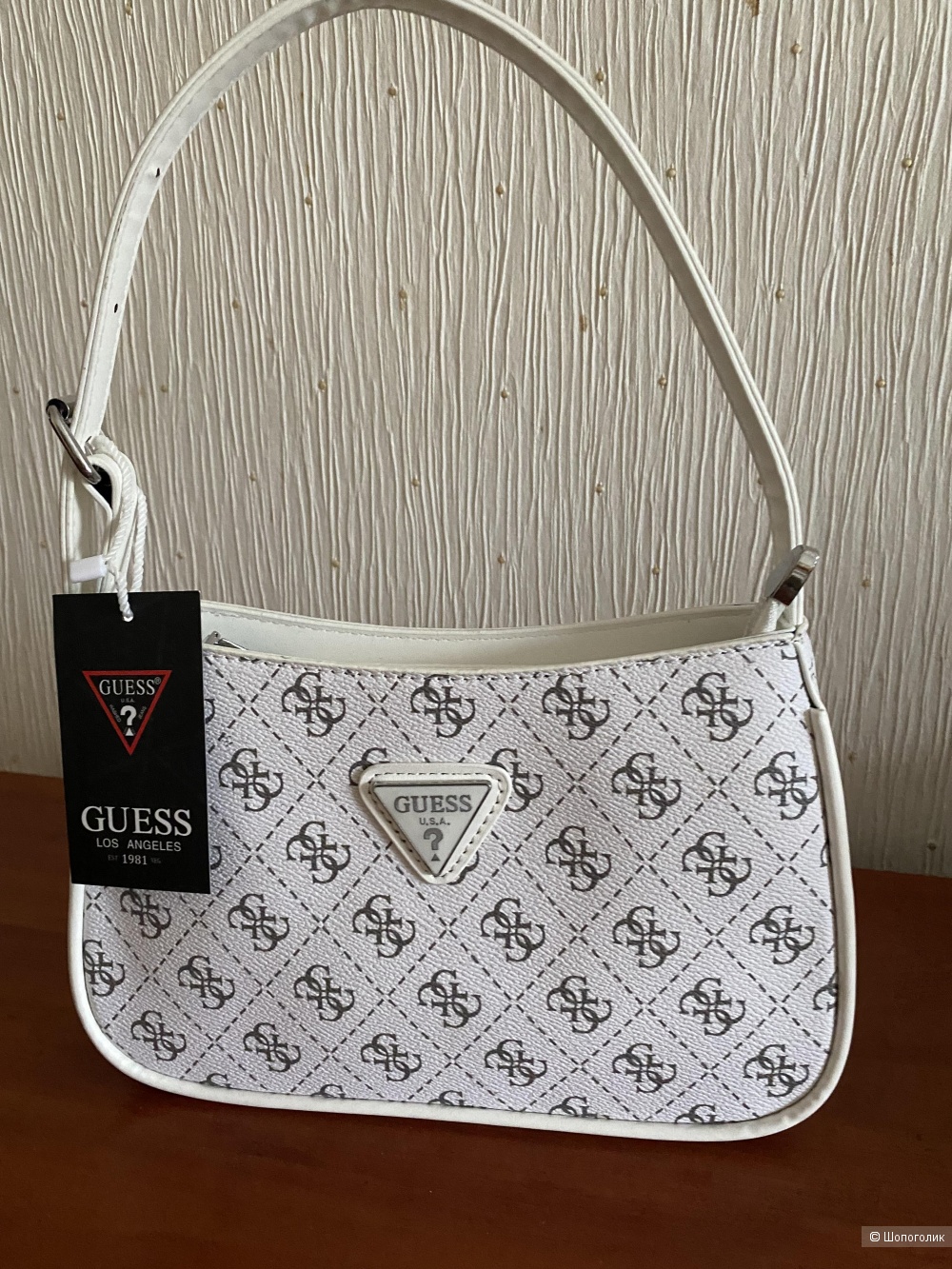 Сумка Guess