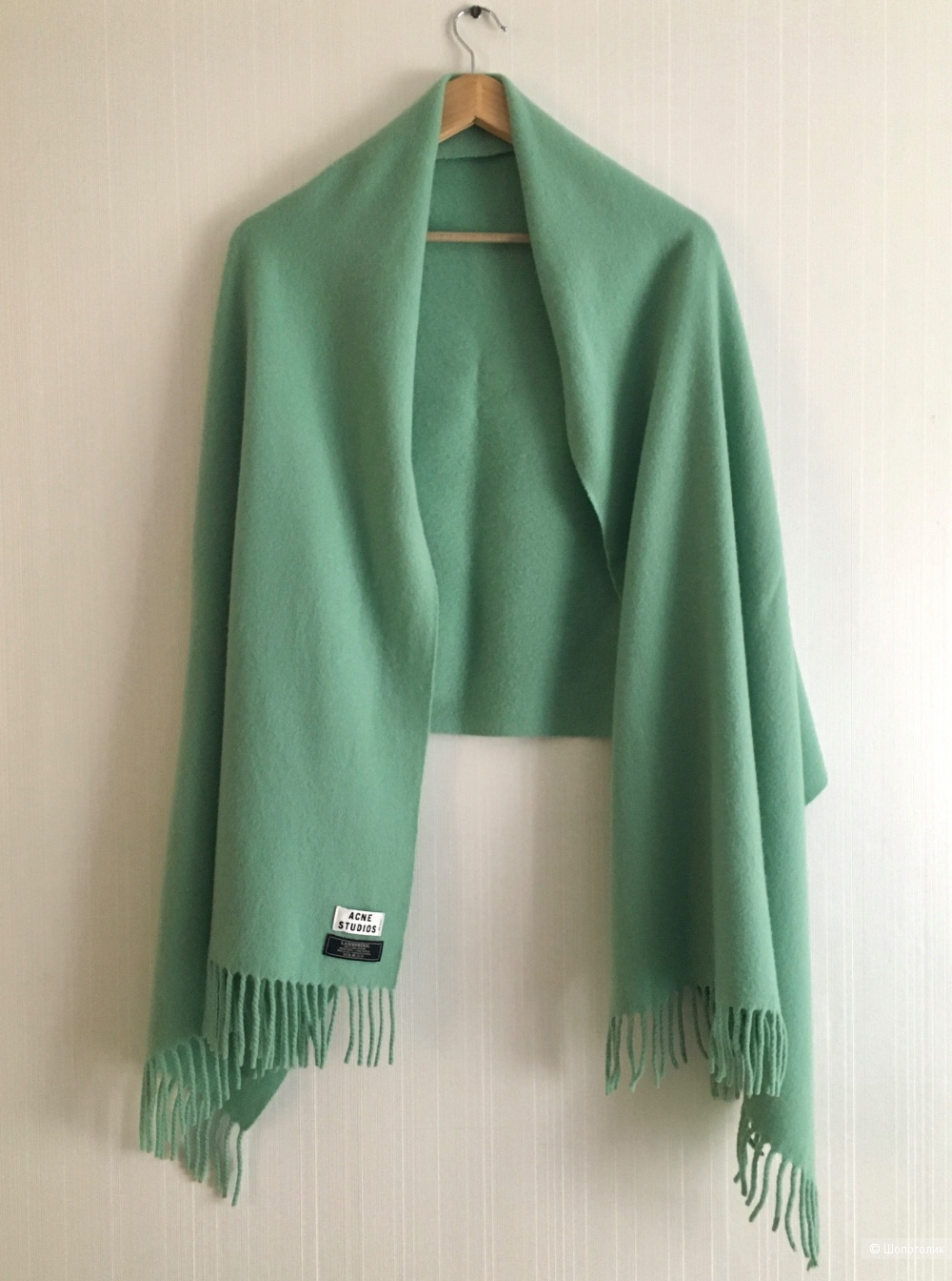 Шарф (палантин) Acne Studios, размер 68*180 см.
