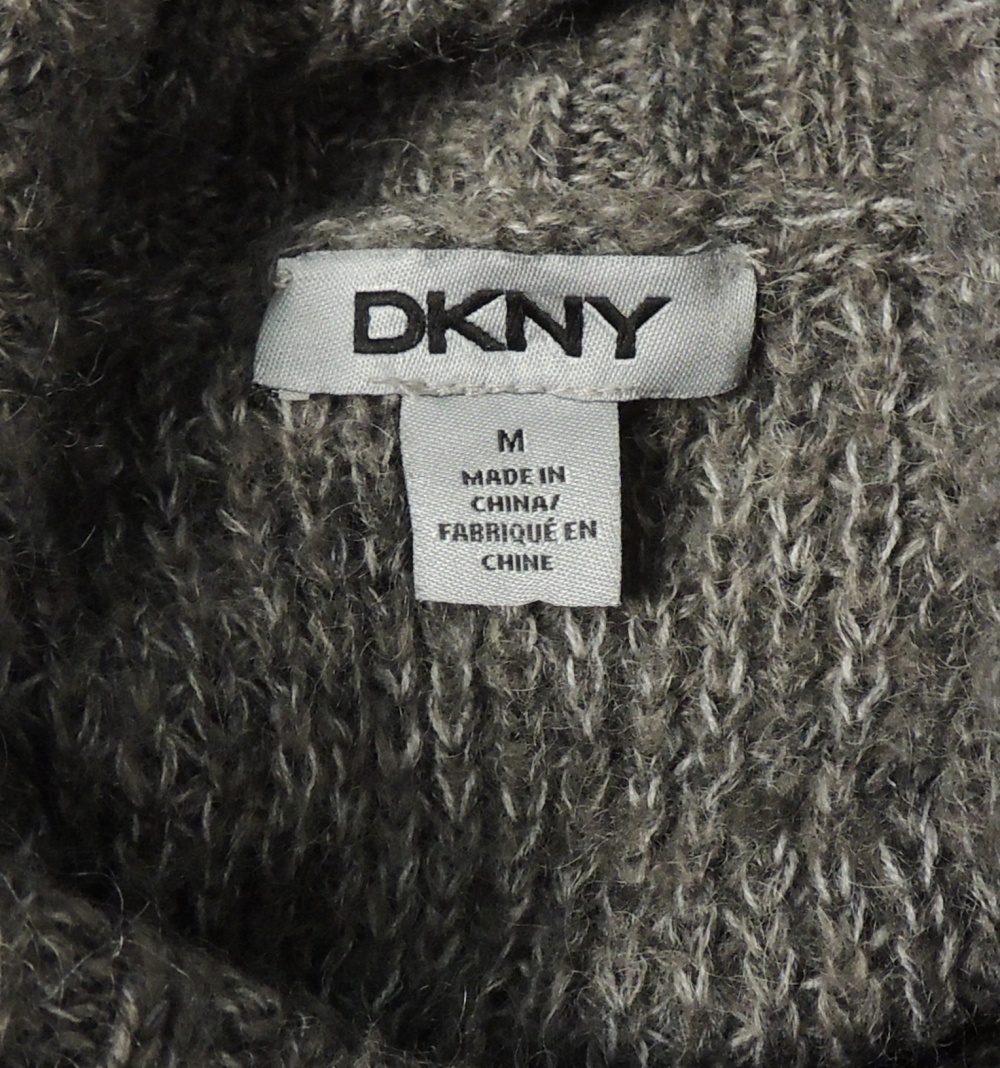 Свитер Dkny. 46 размер