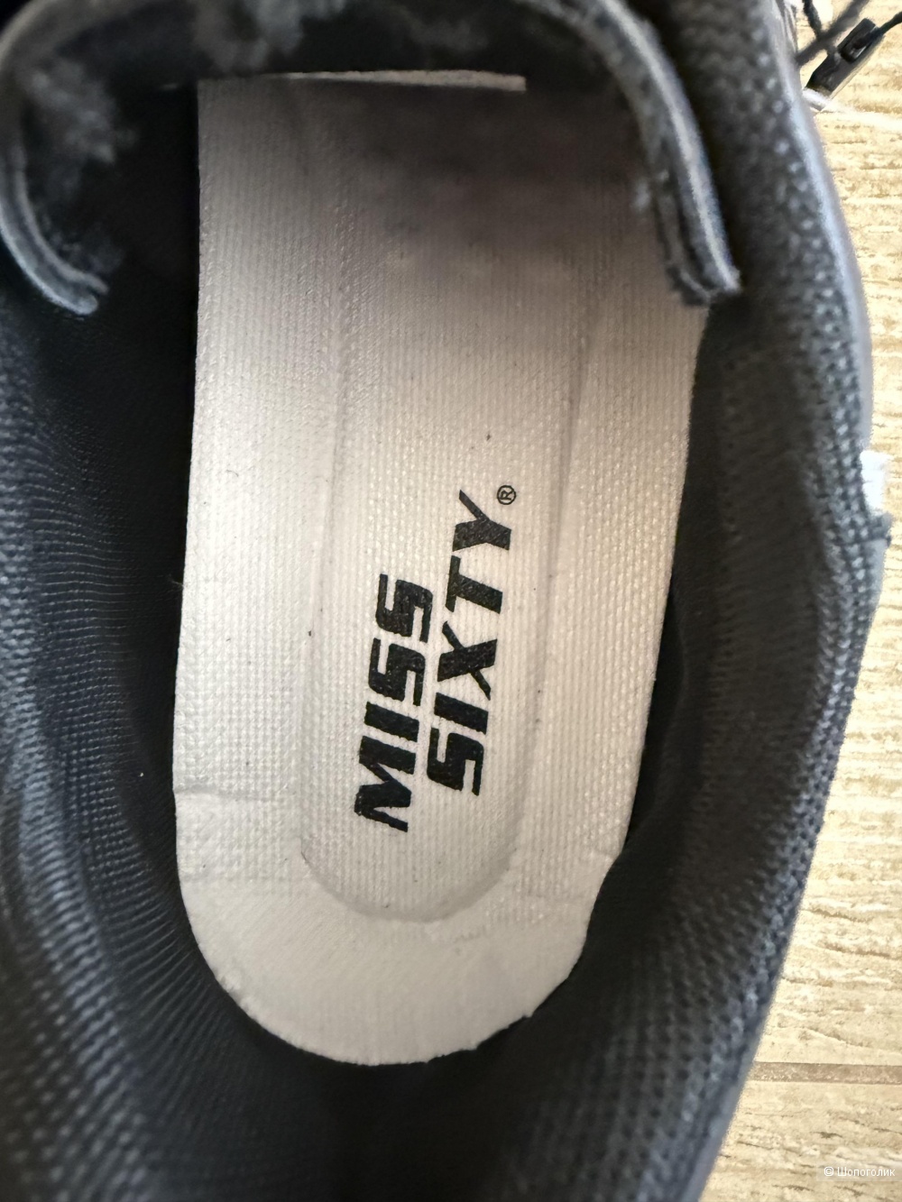 Кроссовки miss sixty размер 37-37,5 см