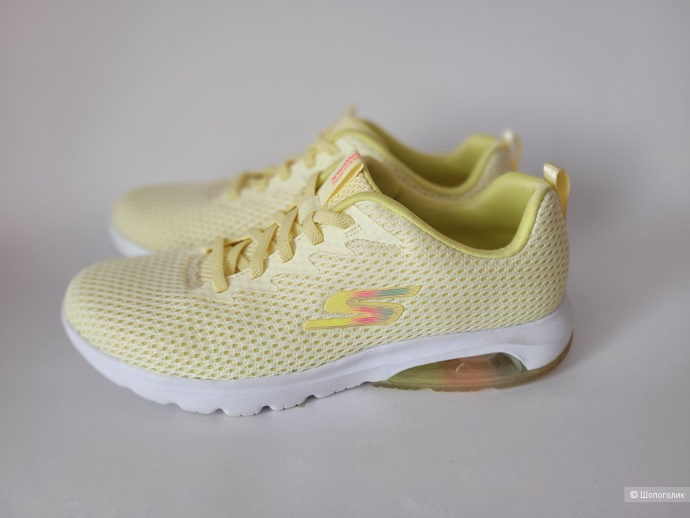 Кроссовки Skechers размер 8US / 38EU