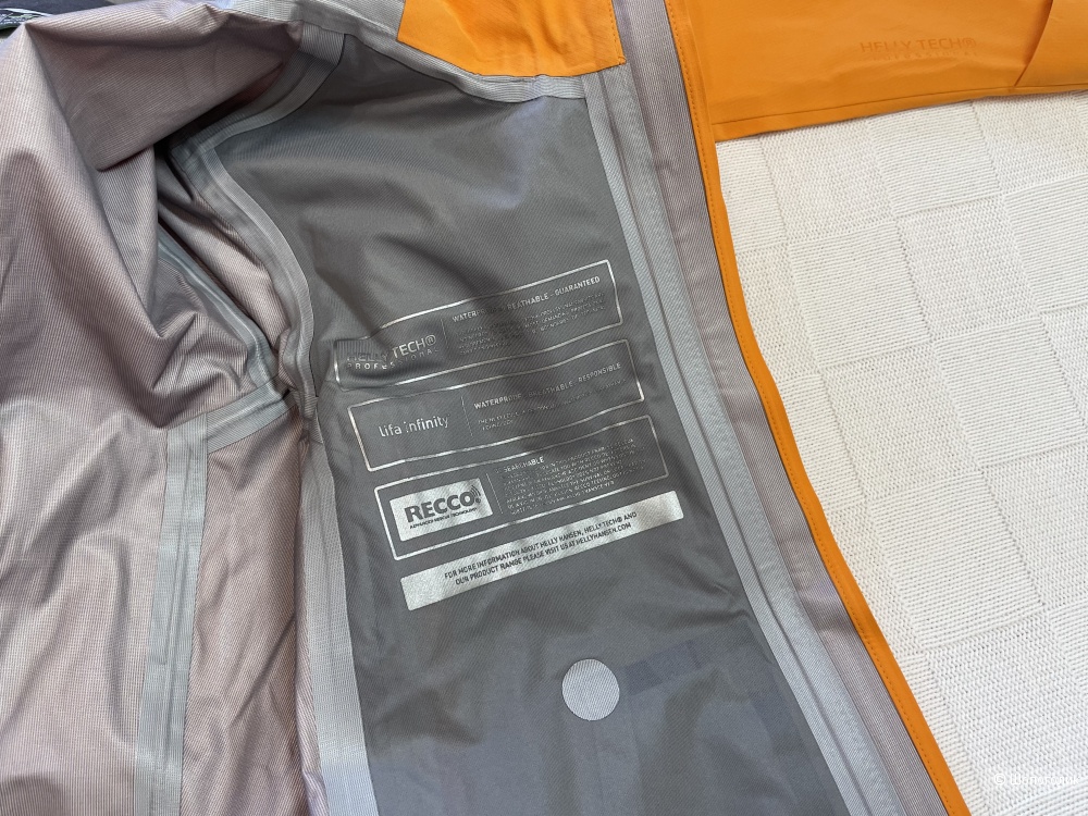 Helly Hansen р.42-44 куртка мембрана