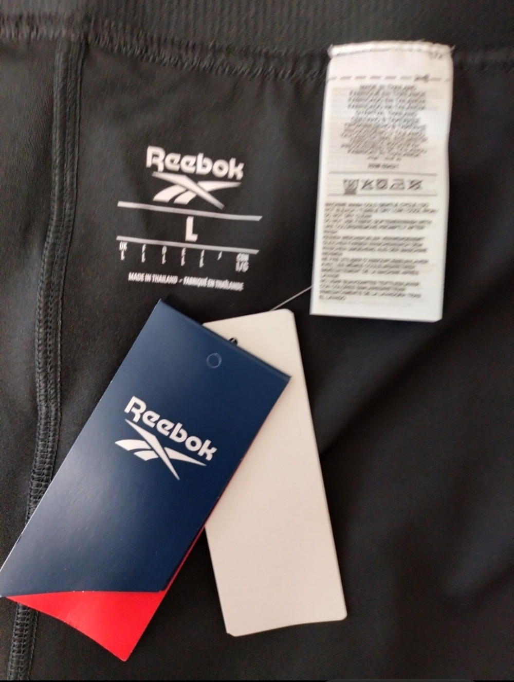 Шорты Reebok размер L