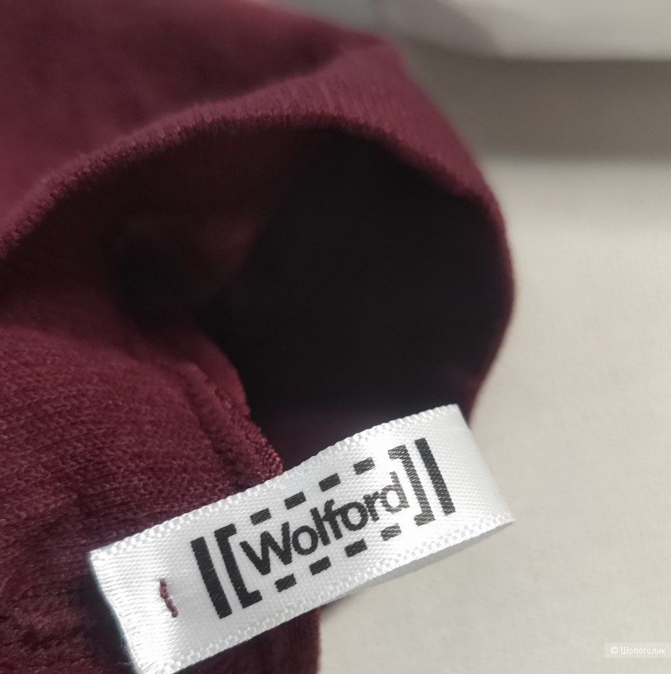 Колготки Wolford бордового цвета,  размер S