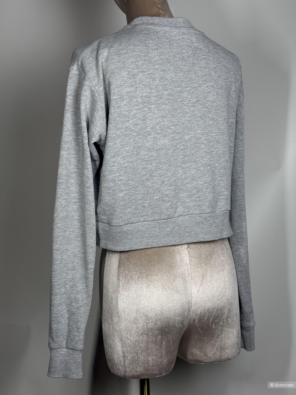 Свитшот DIVIDED H & M размер -S