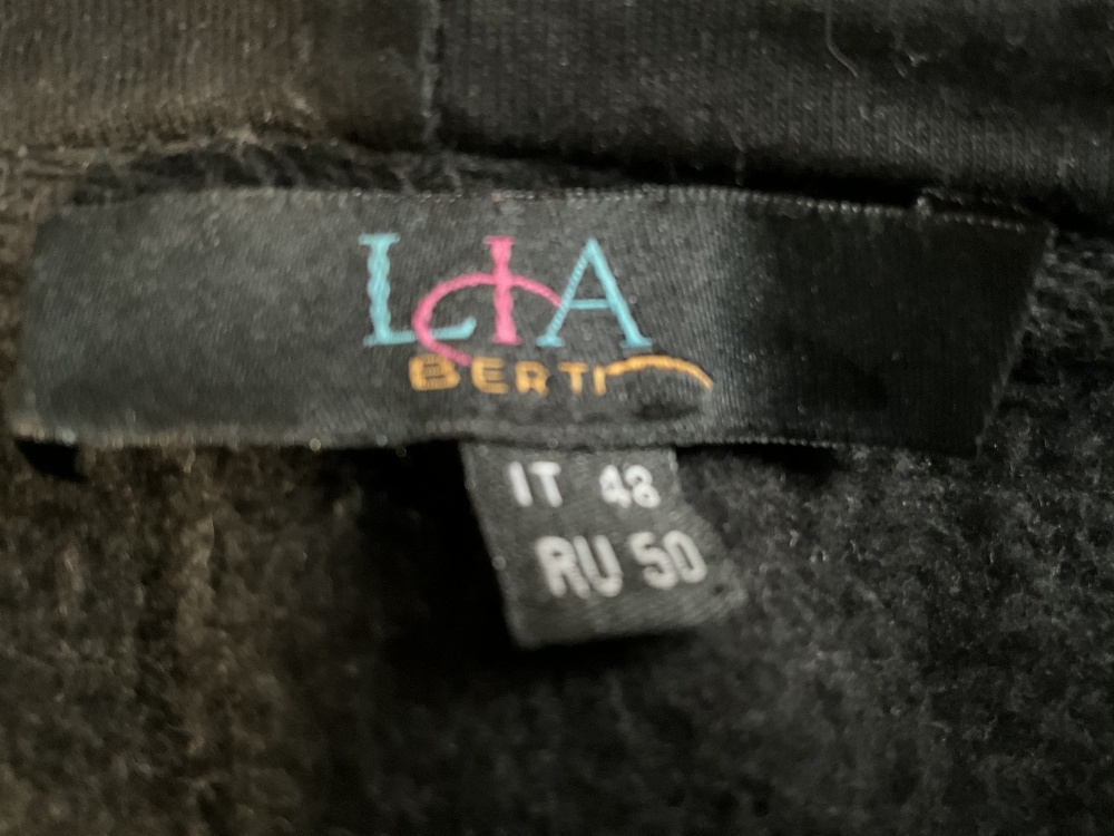 Худи на молнии с капюшоном, IT 48, lia berti