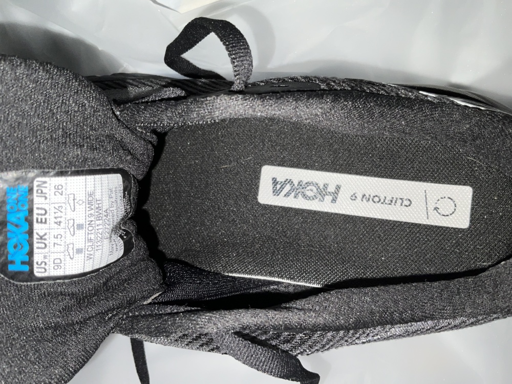 Кроссовки р.41 1/3 (26 см), hoka one one clifton9