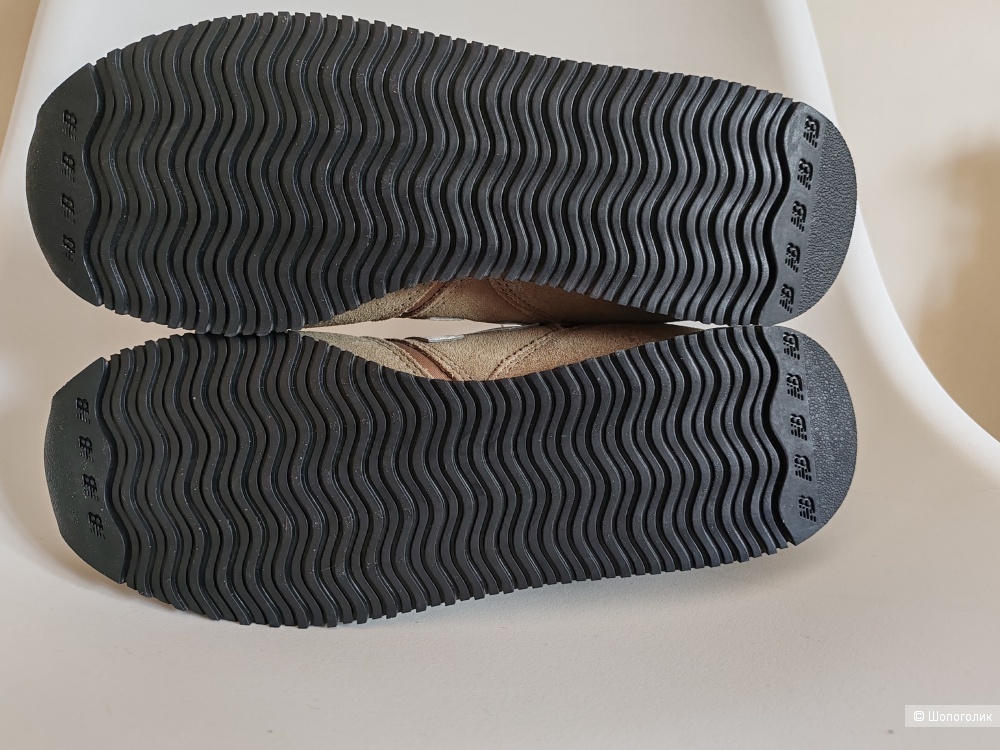 Кроссовки New Balance 420, размер 41/42
