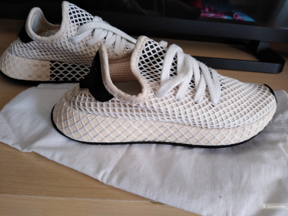 Кроссовки Adidas Deerupt Runner. Размер: UK 4, US 5 1/2, 36 (стопа 23 см).