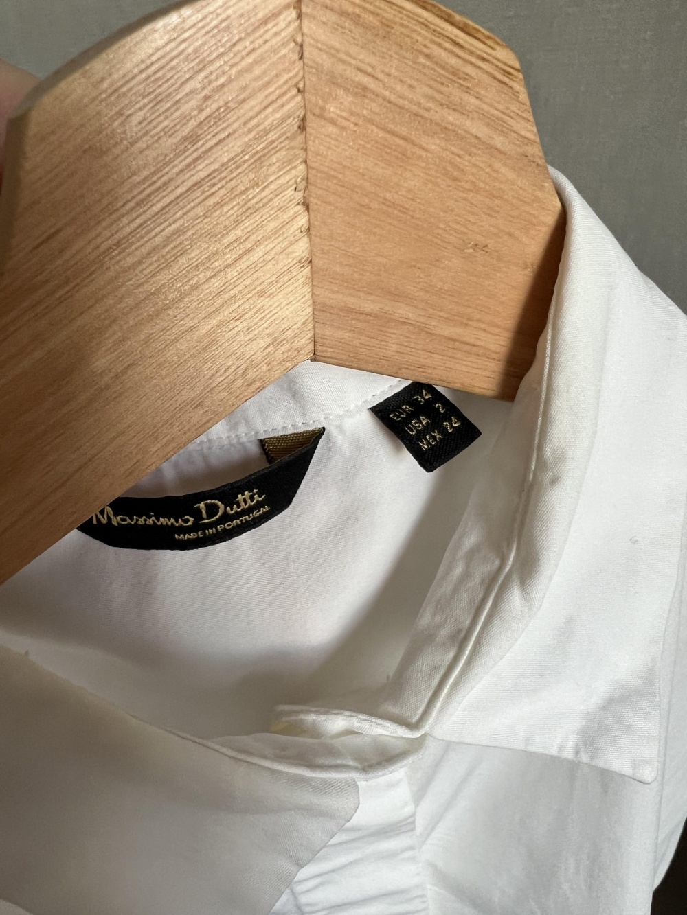 Белая рубашка Massimo Dutti (EUR 34, RUS 40-42)