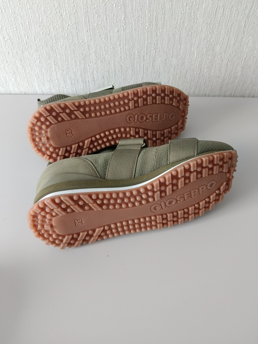 Кроссовки Gioseppo, размер 37,5 - 38