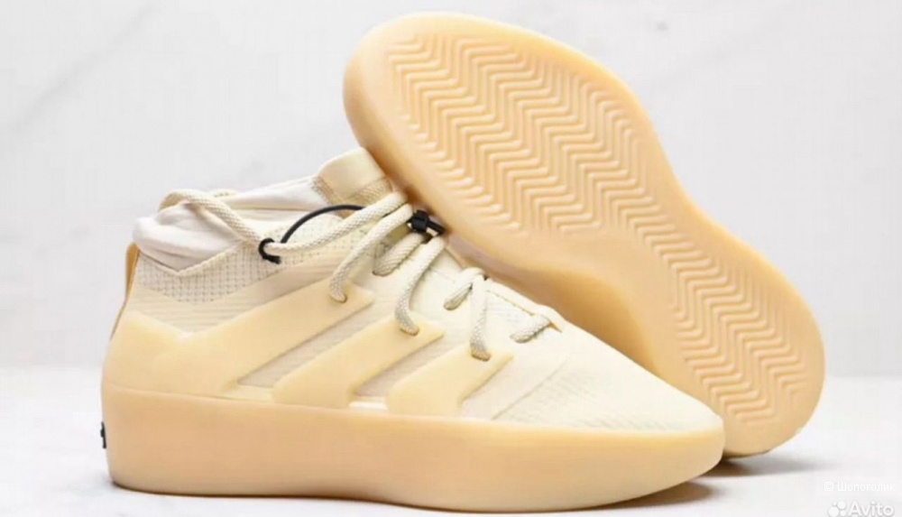 Кроссовки Adidas размер 42