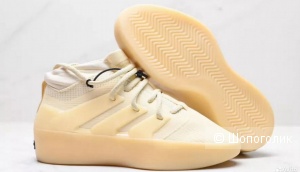 Кроссовки Adidas размер 42