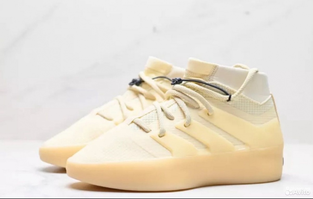 Кроссовки Adidas размер 42