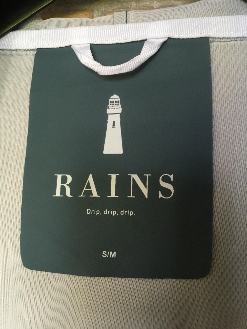 Дождевик RAINS, размер S/М/L.