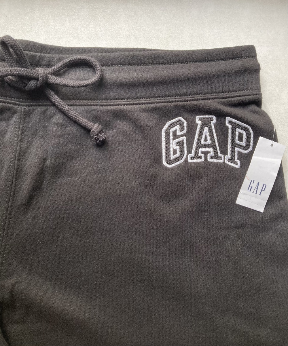 Футболка и шорты “ Gap ”, L размер