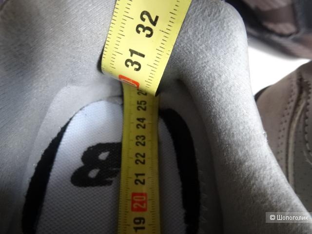 Кроссовки New Balance , размер  US 8.5 (39)