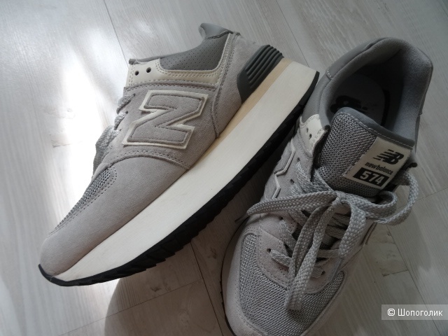 Кроссовки New Balance , размер  US 8.5 (39)