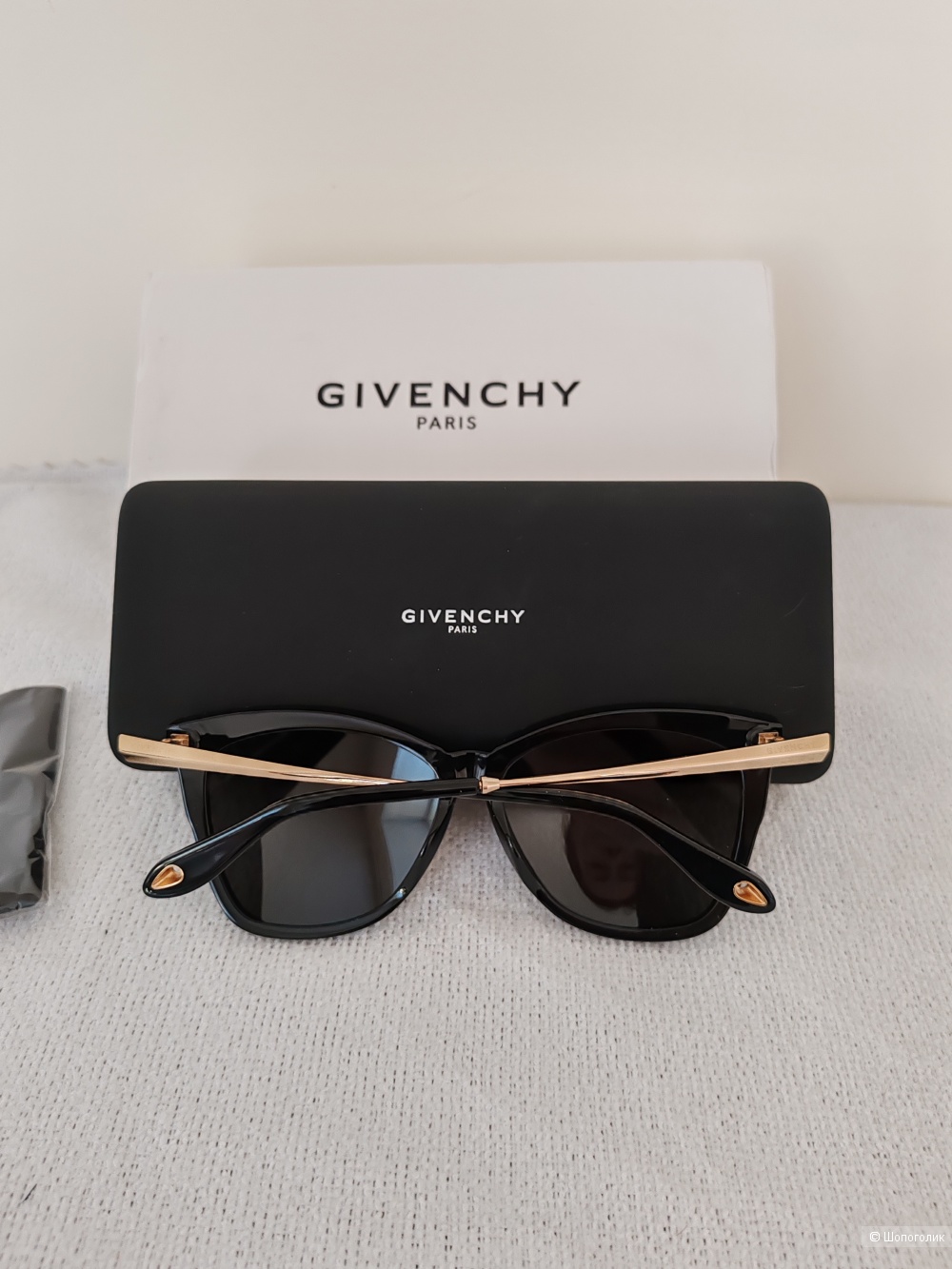 Очки солнцезащитные Givenchy