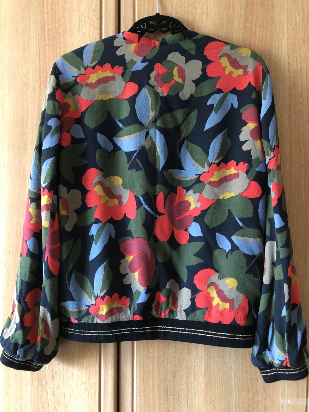 Бомбер Zara, размер 42-44.