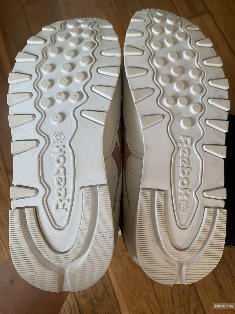 Кроссовки Reebok р40 (Р.9)
