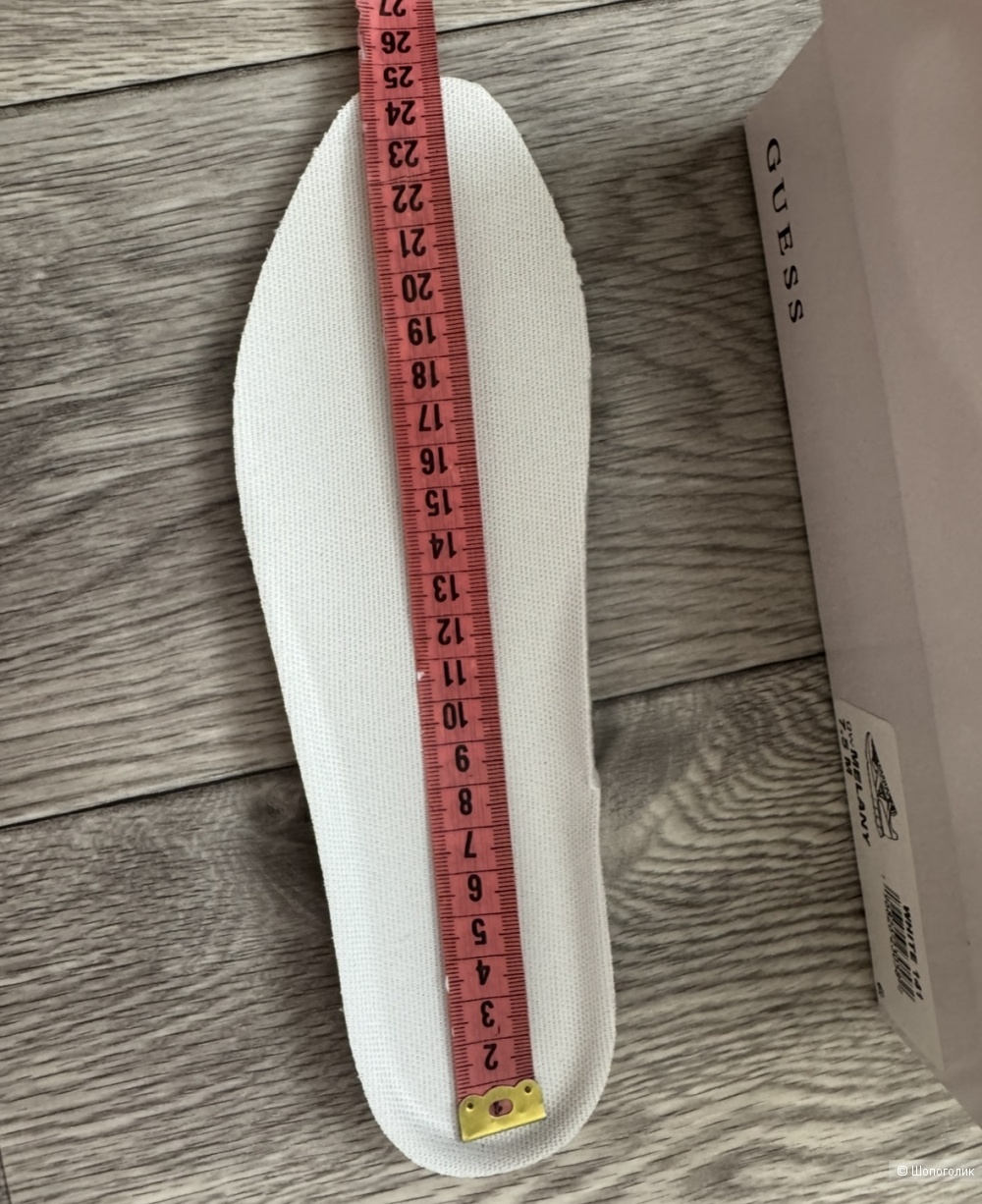 Guess кроссовки 38