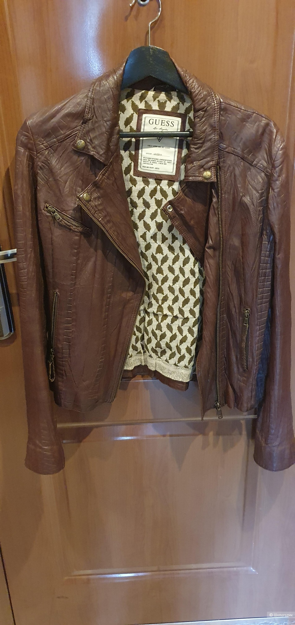 Кожаная куртка Guess, размер М