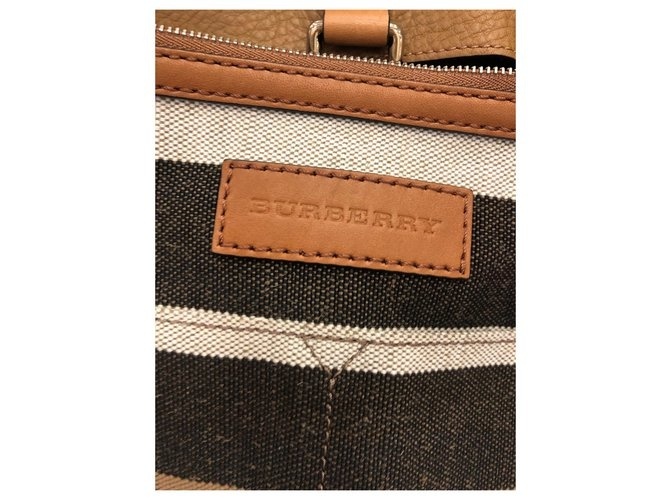 Сумка Burberry