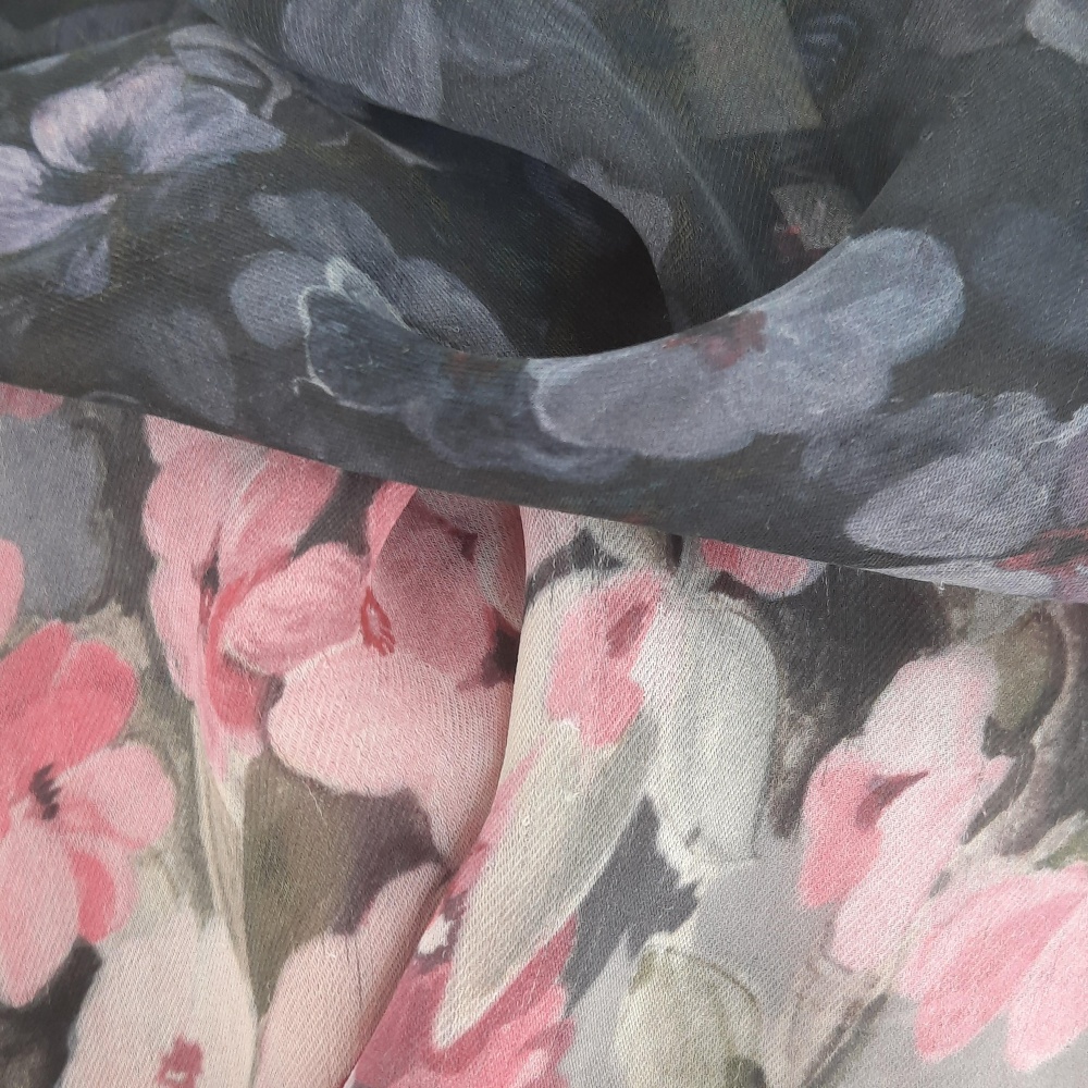 Шарф VALENTINO , р. 160 × 40 см.