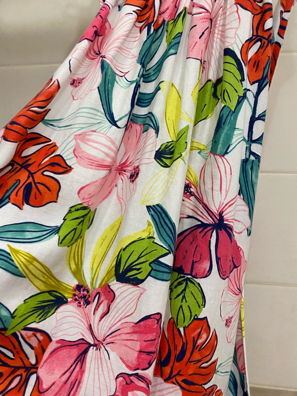 Льняное платье Tommy Bahama.Размер XL/TG.