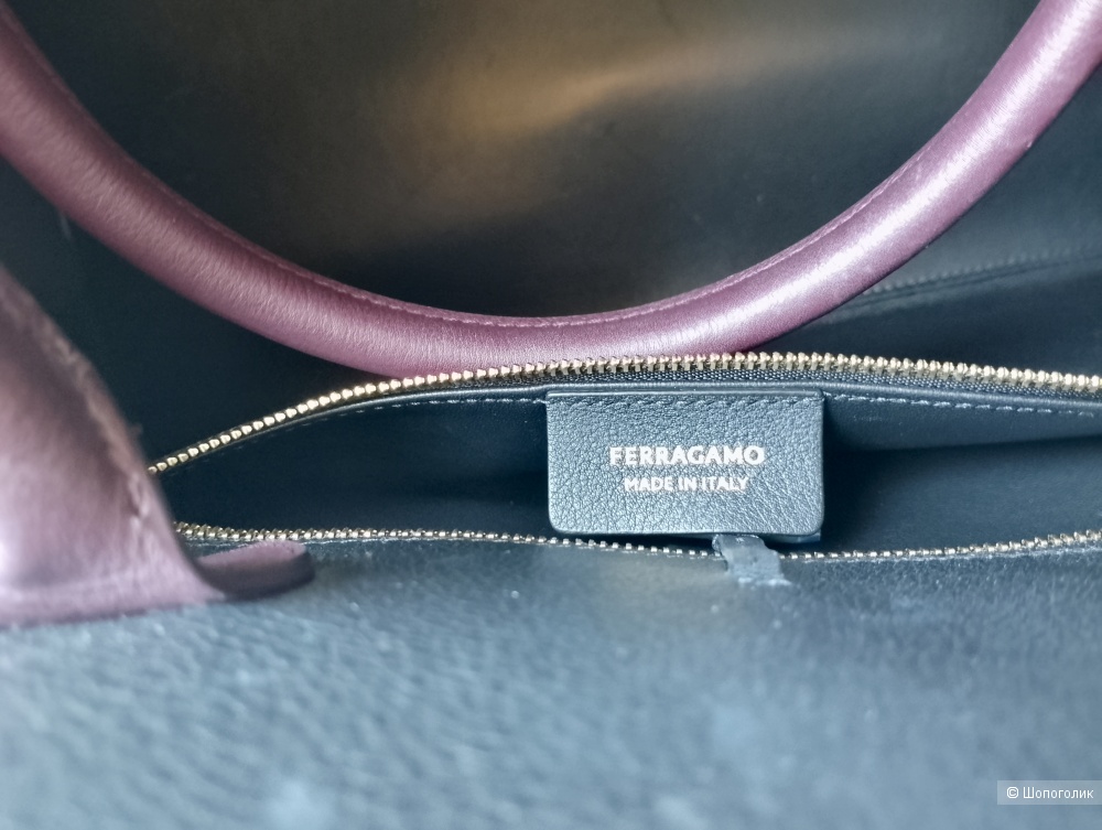 Сумка Ferragamo medium Hug, M