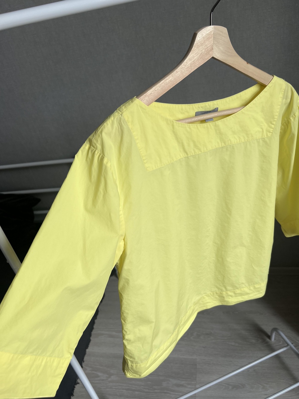Топ COS (EUR 34, RUS 40-42)