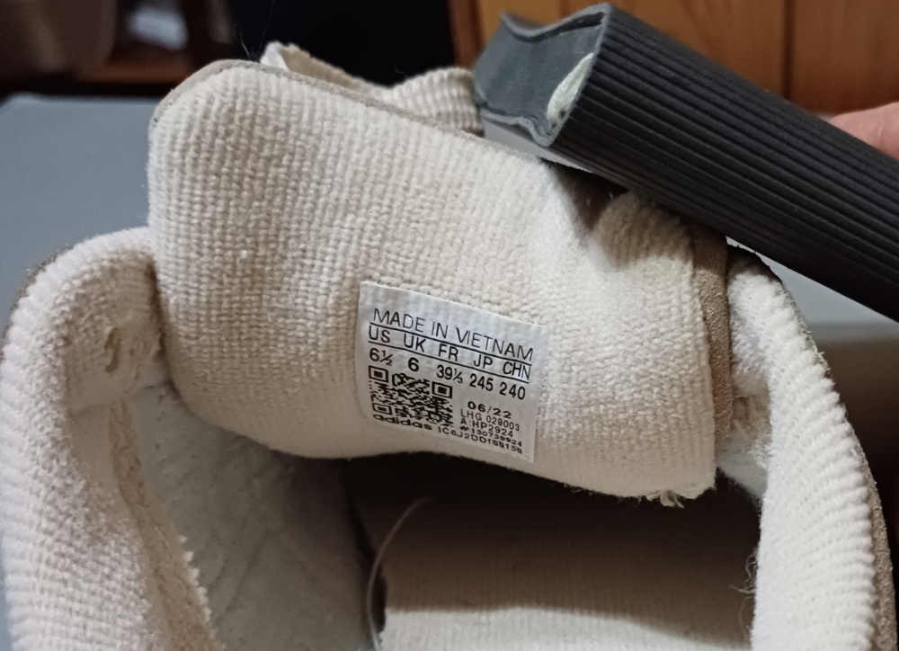 Кроссовки в стиле Adidas, 38 размер