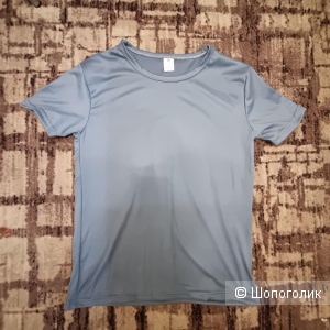 Футболка Uniqlo 44
