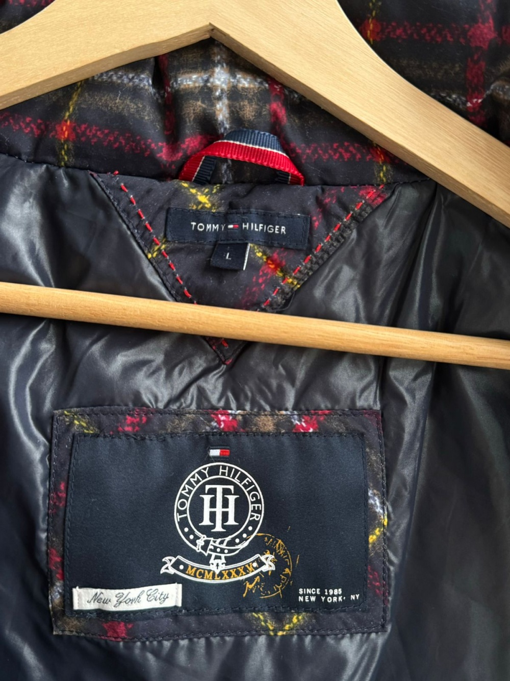 Пуховик Tommy Hilfiger размер L