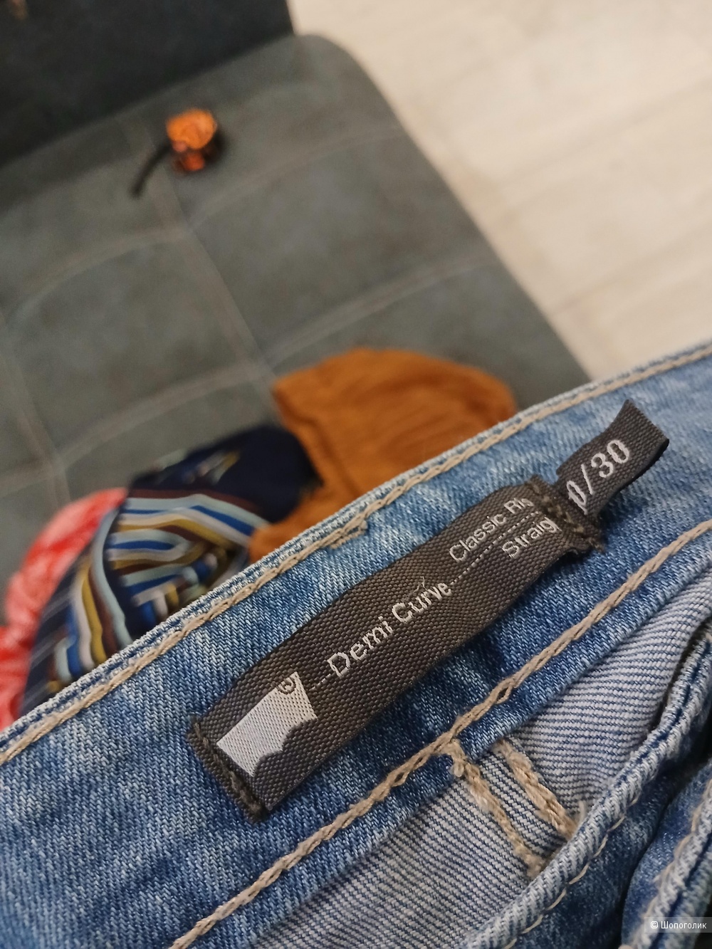 Джинсы Levi's р.30