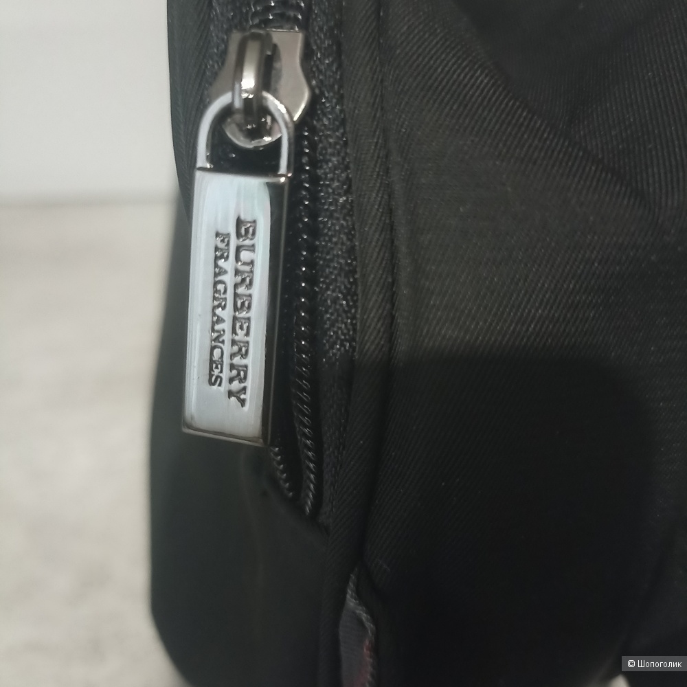 Burberry несессер.