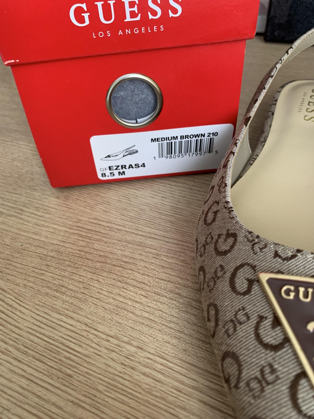 Guess босоножки/слингбэки 39р