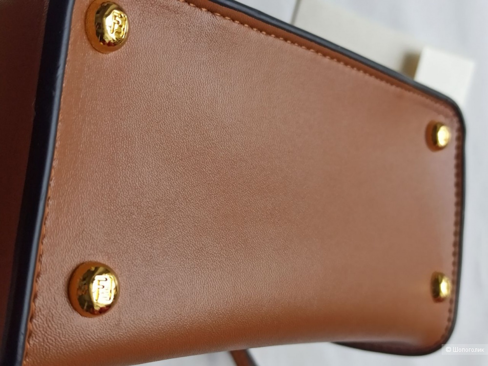 Сумка  Fendi, размер 20х17х9